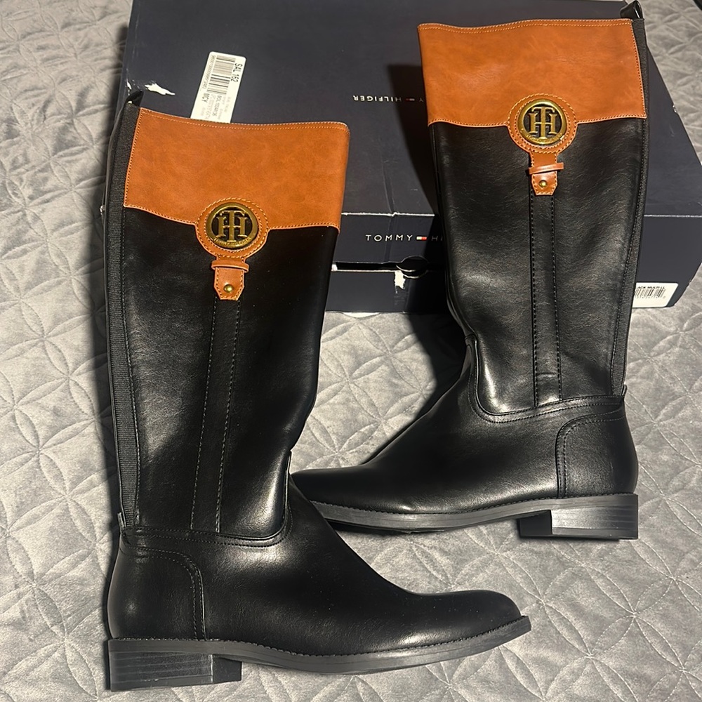 TOMMY HILFIGER BOOTS SIZE 8
